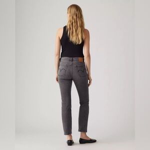 Levis Levi's Wedgie Straight Fit Distressed Knee Jeans In Faded Black Wash Sz 28